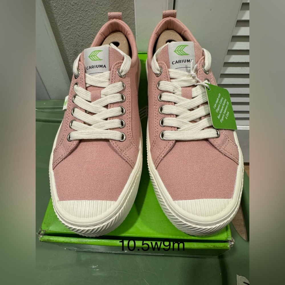 Unisex sneakers women’s 10.5